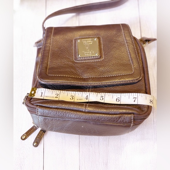 Tignanello Brown 100% Genuine Pebbled Leather Crossbody Many Pockets/Openings - Picture 13 of 16